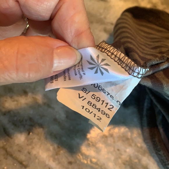 Mockwrap Athleta kneelength skirt-Super soft. Great 4 everyday/workout coverup. - Picture 6 of 6